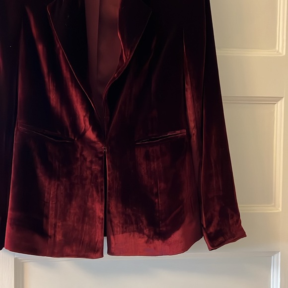 T&J Designs dark red velvet jacket. - Picture 3 of 4